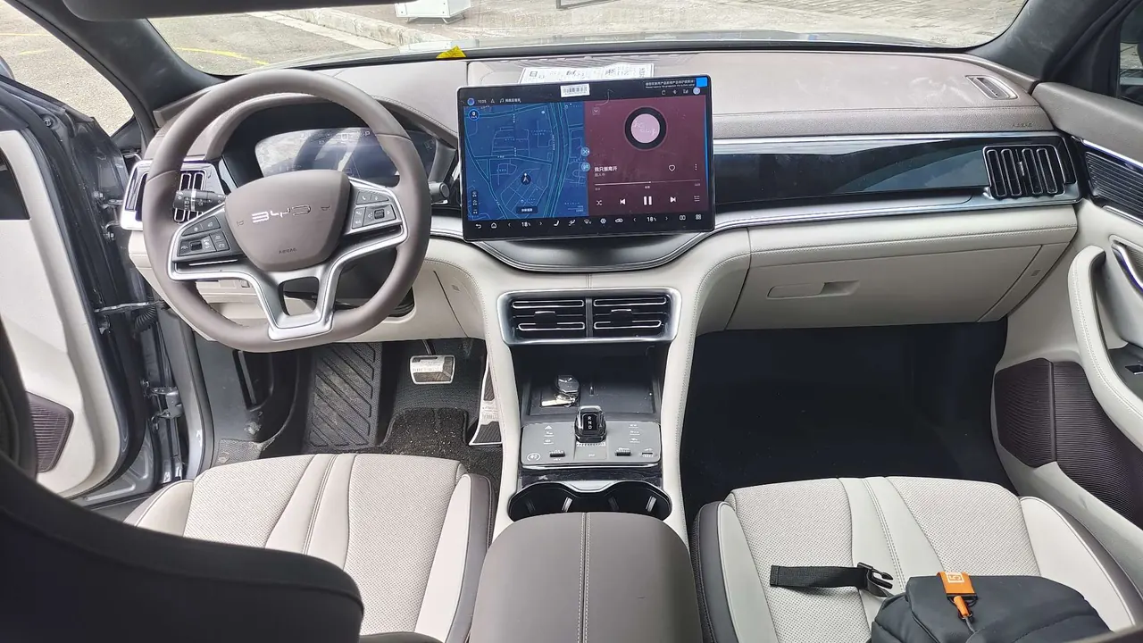 BYD Song PLUS New Energy 2025 Song PLUS DM-i 1.5 Stepless 75KM Luxury Automatic Gear 5