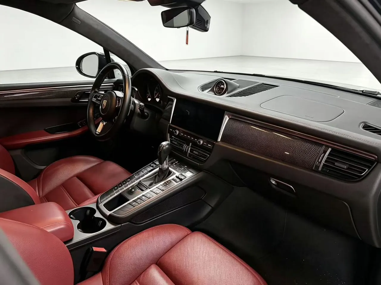 Porsche Macan (Imported) 2020 Macan Turbo 2.9T Automatic 5