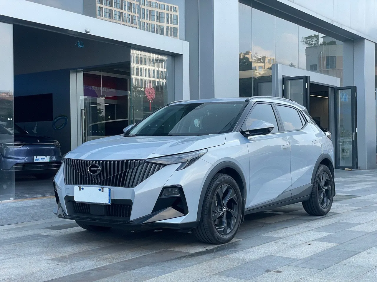 Открыть галерею: Chuanqi 2023 GS3 Speed 1.5T 270T R-STYLE Edition Automatic Gear