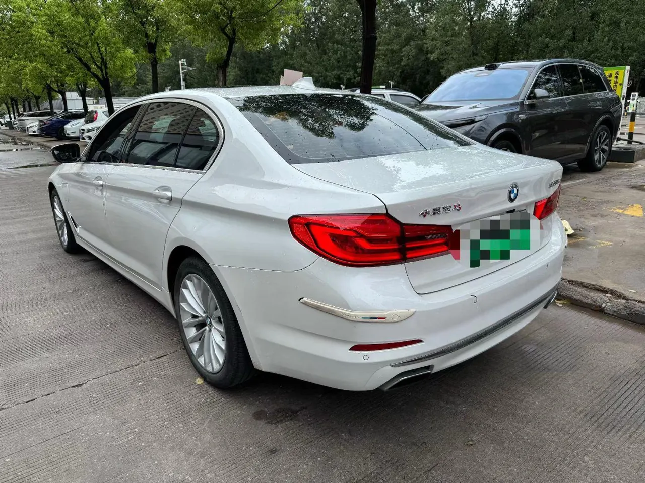 BMW 5 series new energy 2020 530Le 2.0T mileage upgraded luxury package automatic gear 5