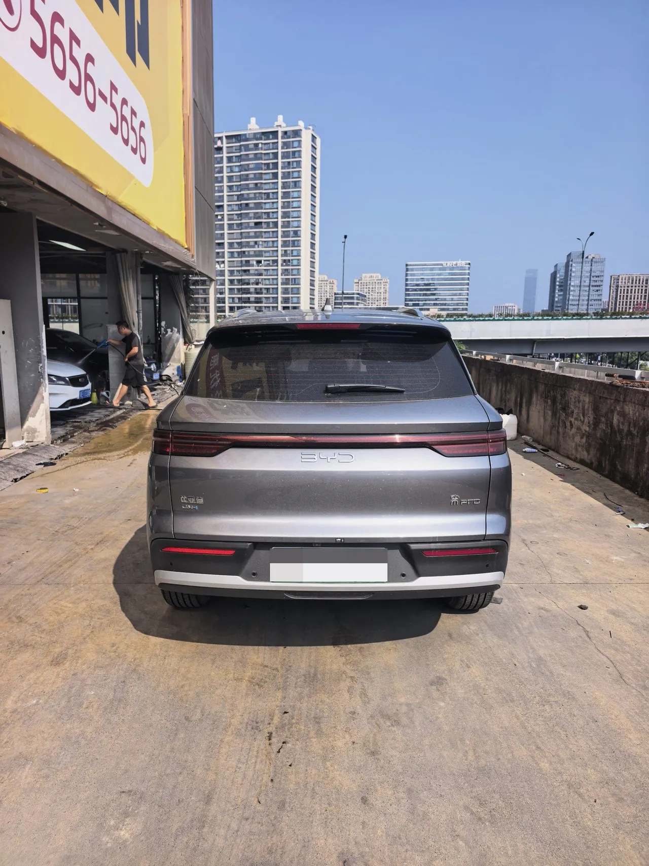 BYD Song Pro New Energy 2025 Song Pro DM-i 1.5 Stepless 75KM Exceed Automatic Gear 9