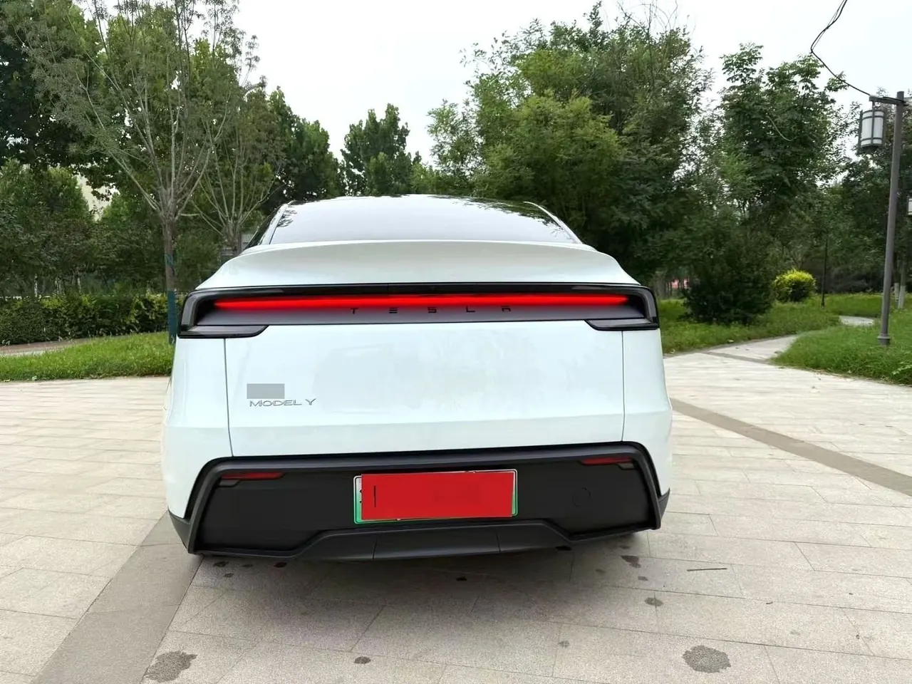 Tesla 2025 Model Y rear-wheel drive version automatic transmission 6