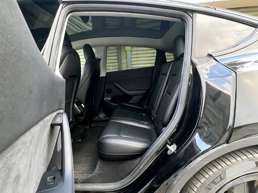 Tesla 2022 Model Y rear-wheel drive version automatic transmission 13