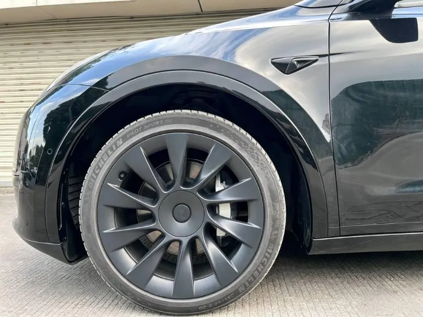 Tesla 2022 Model Y rear-wheel drive version automatic transmission 9