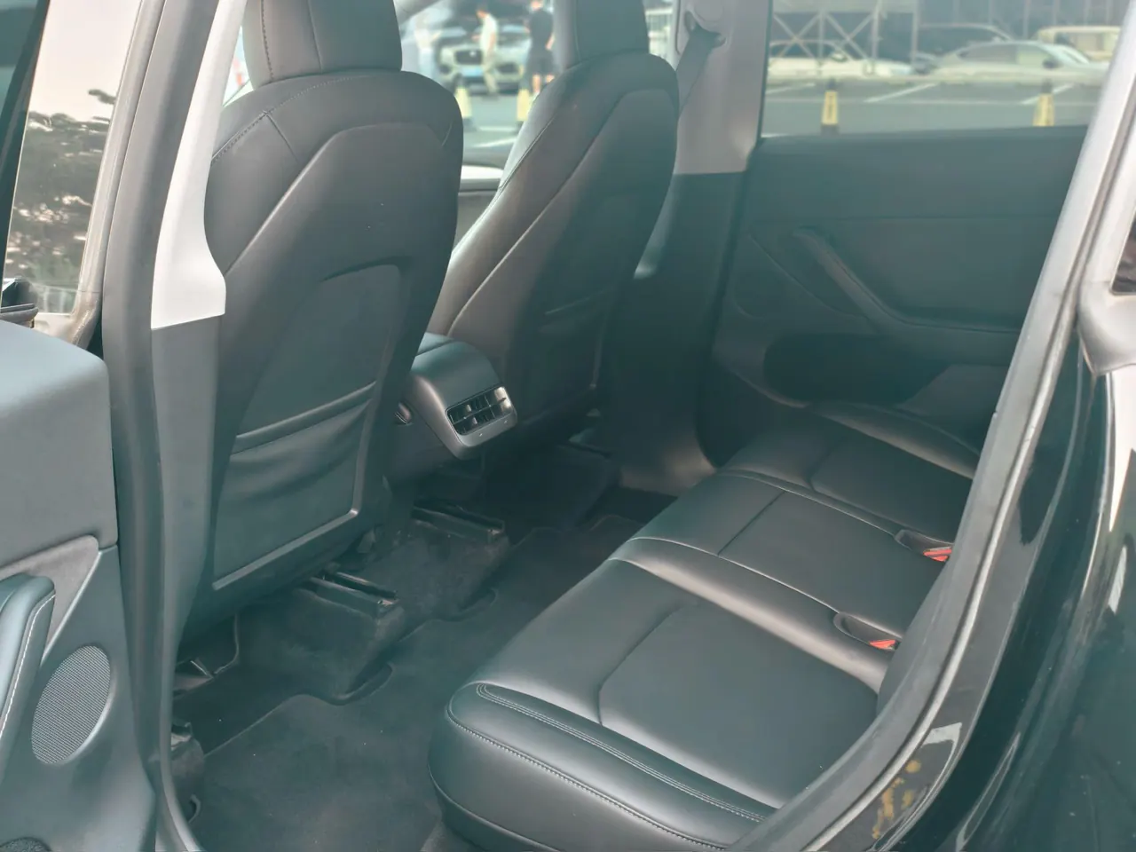 Tesla 2022 Model Y rear-wheel drive version automatic transmission 4