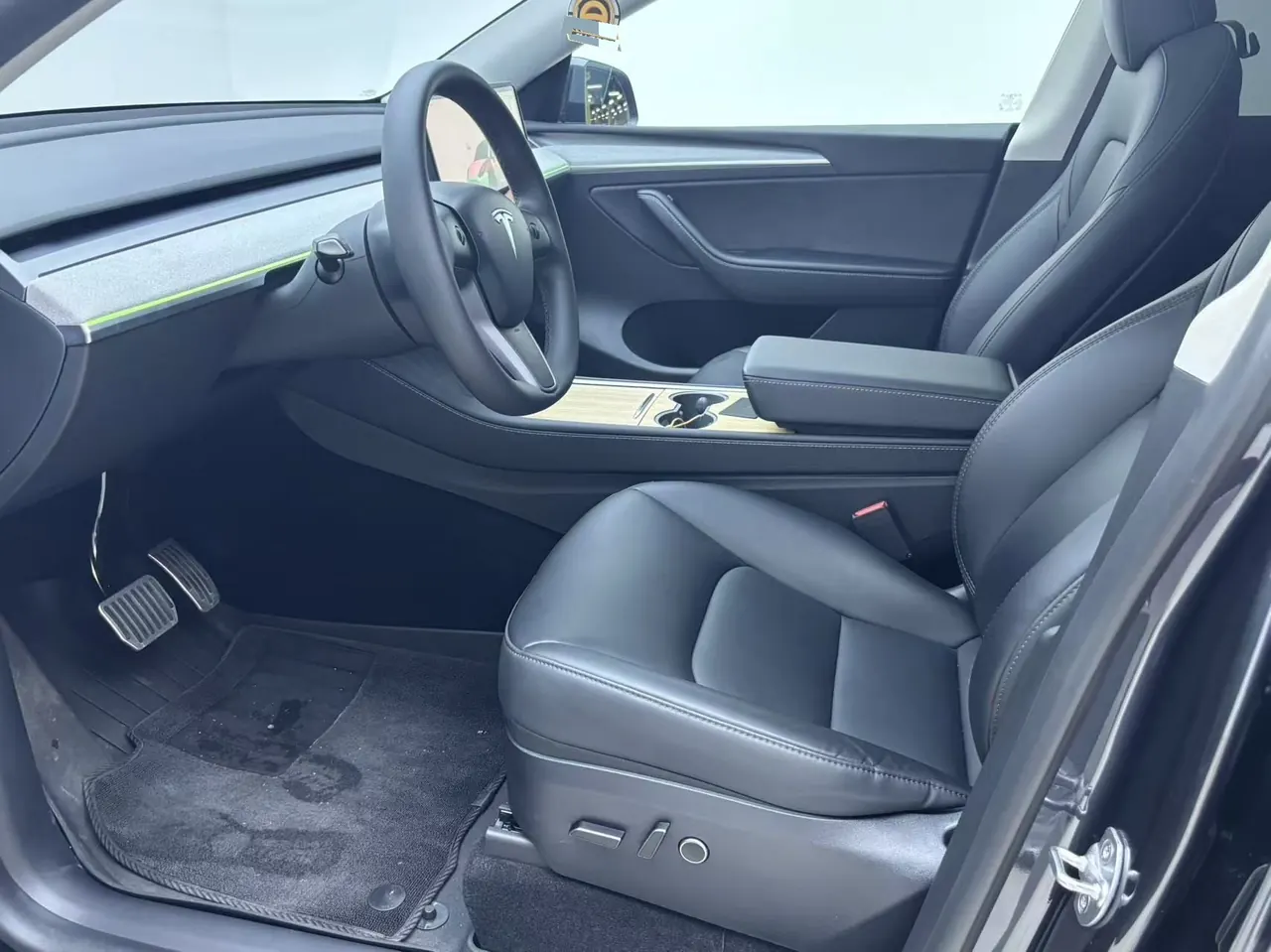 Tesla 2024 Model Y rear-wheel drive version automatic transmission 4