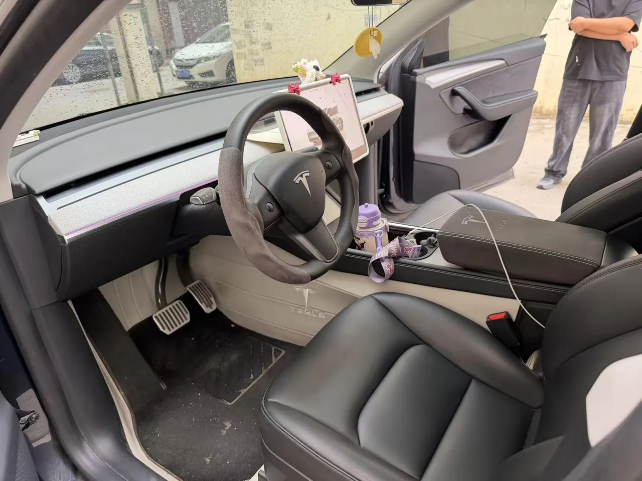 Tesla 2024 Model Y rear-wheel drive version automatic transmission 3