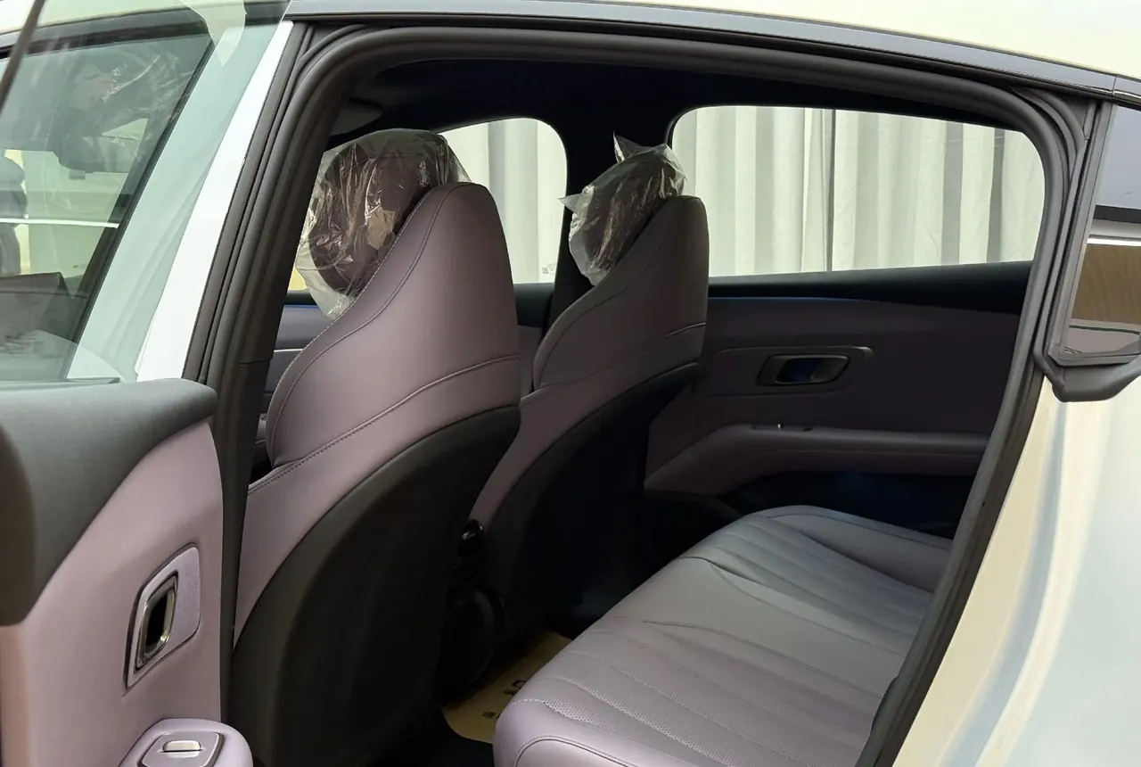 ChangAn Deepal 2026 L 06 560Ultra Laser Edition Automatic Gear 4