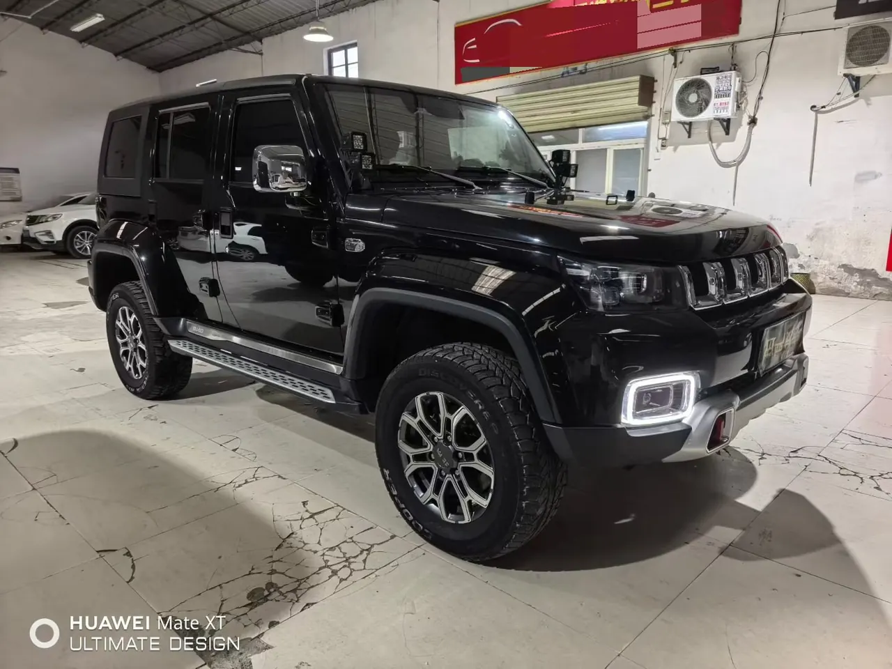 Beijing 2023 BJ40 2.0T 4-wheel drive city hunter version chivalrous automatic gear 2