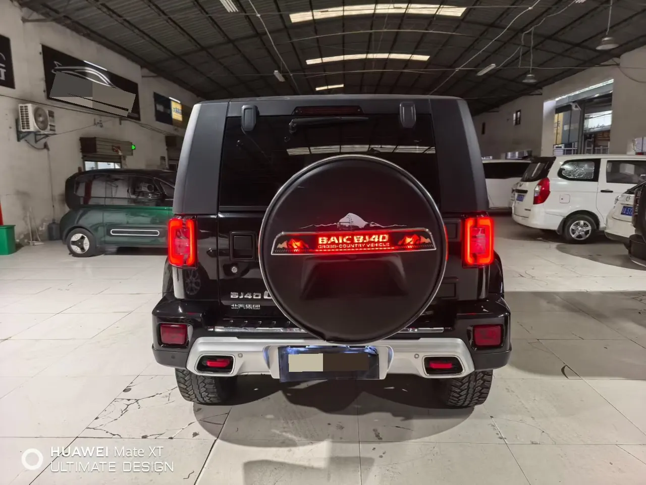 Beijing 2023 BJ40 2.0T 4-wheel drive city hunter version chivalrous automatic gear 5