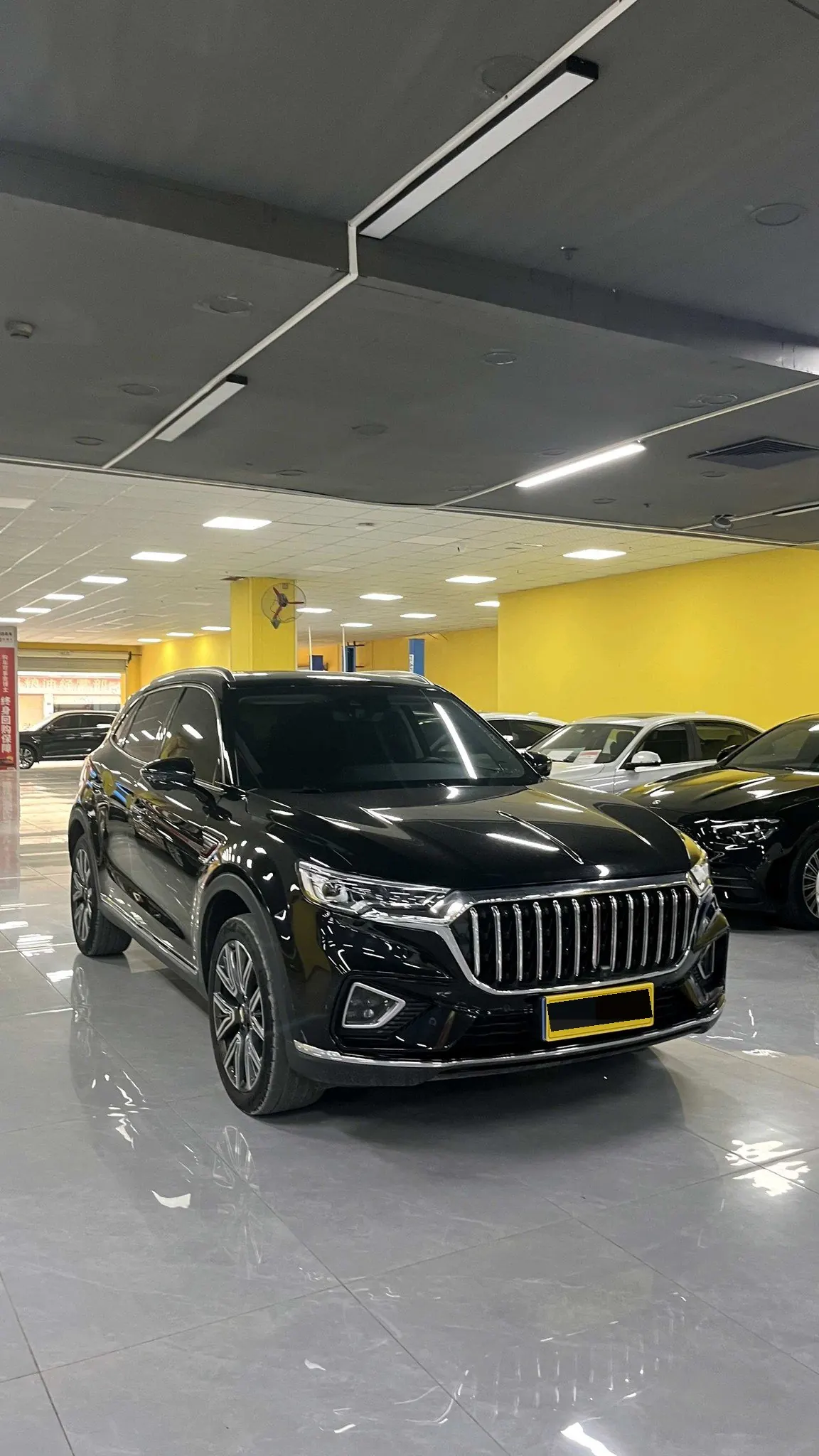 HongQi 2022 HS5 2.0T 4-wheel drive smart flag-sharing version automatic gear 6