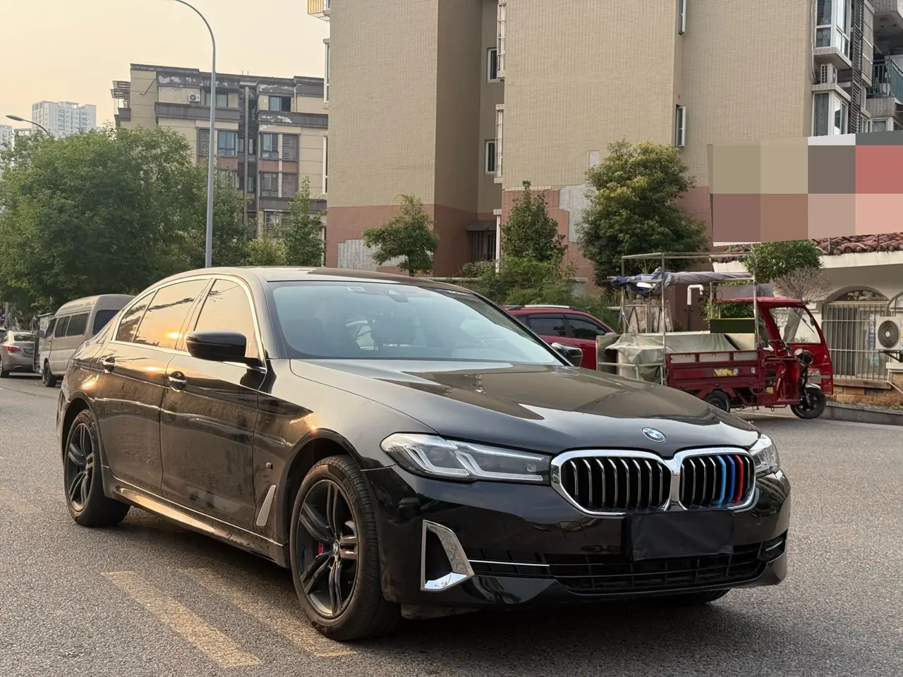 BMW 5 Series 2022 530Li 2.0T Leading Luxury Suit (Change 2) Automatic Gear 3
