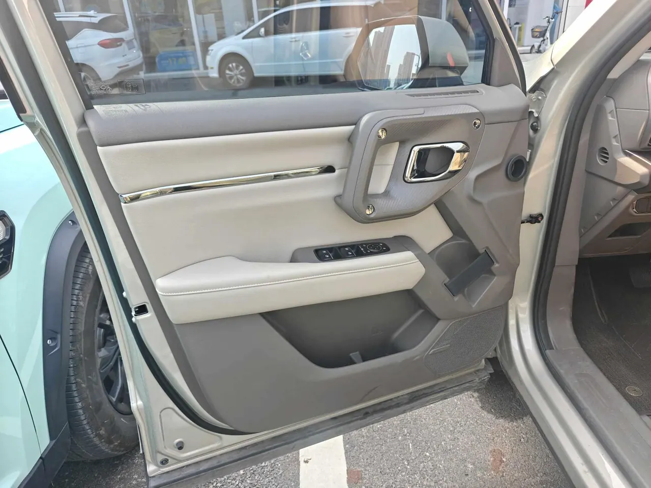 Haval 2026 big dog PLUS Hi4 1.5T 150km tidal wave electric version automatic gear 2