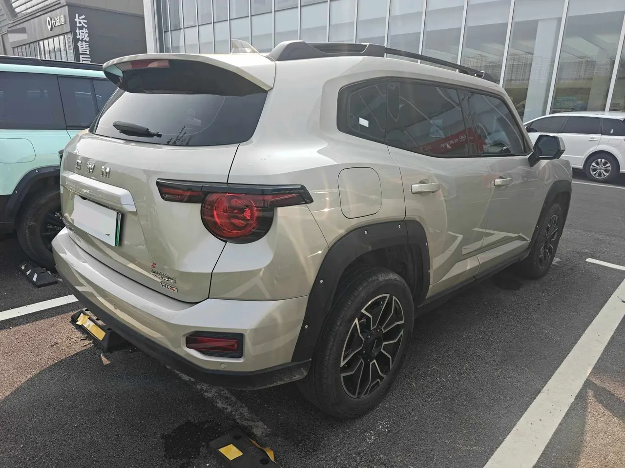 Haval 2026 big dog PLUS Hi4 1.5T 150km tidal wave electric version automatic gear 7