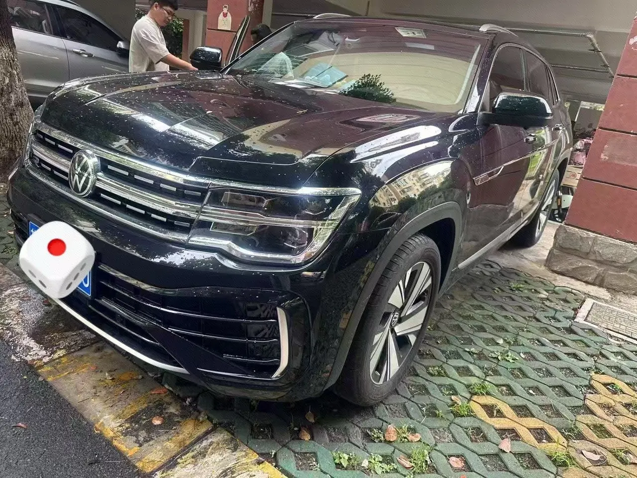 打开图片灯箱:Volkswagen 2023 Tuang X 2.0TSI 380TSI 4WD Respect Deluxe Automatic Transmission