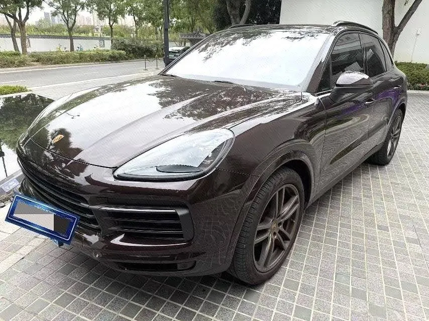 打开图片灯箱:Porsche Cayenne (Imported) 2022 Cayenne 3.0T Platinum Edition Automatic Gear