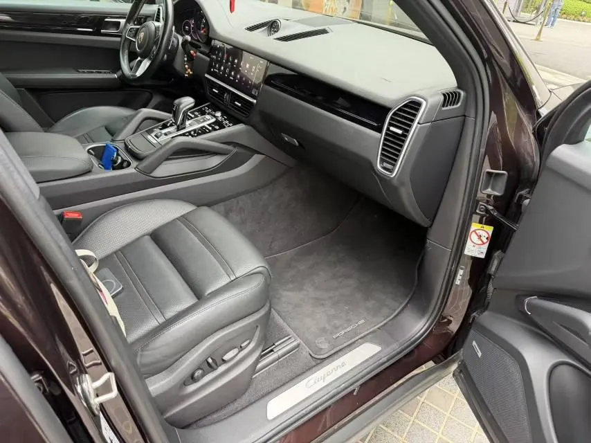Porsche Cayenne (Imported) 2022 Cayenne 3.0T Platinum Edition Automatic Gear 5