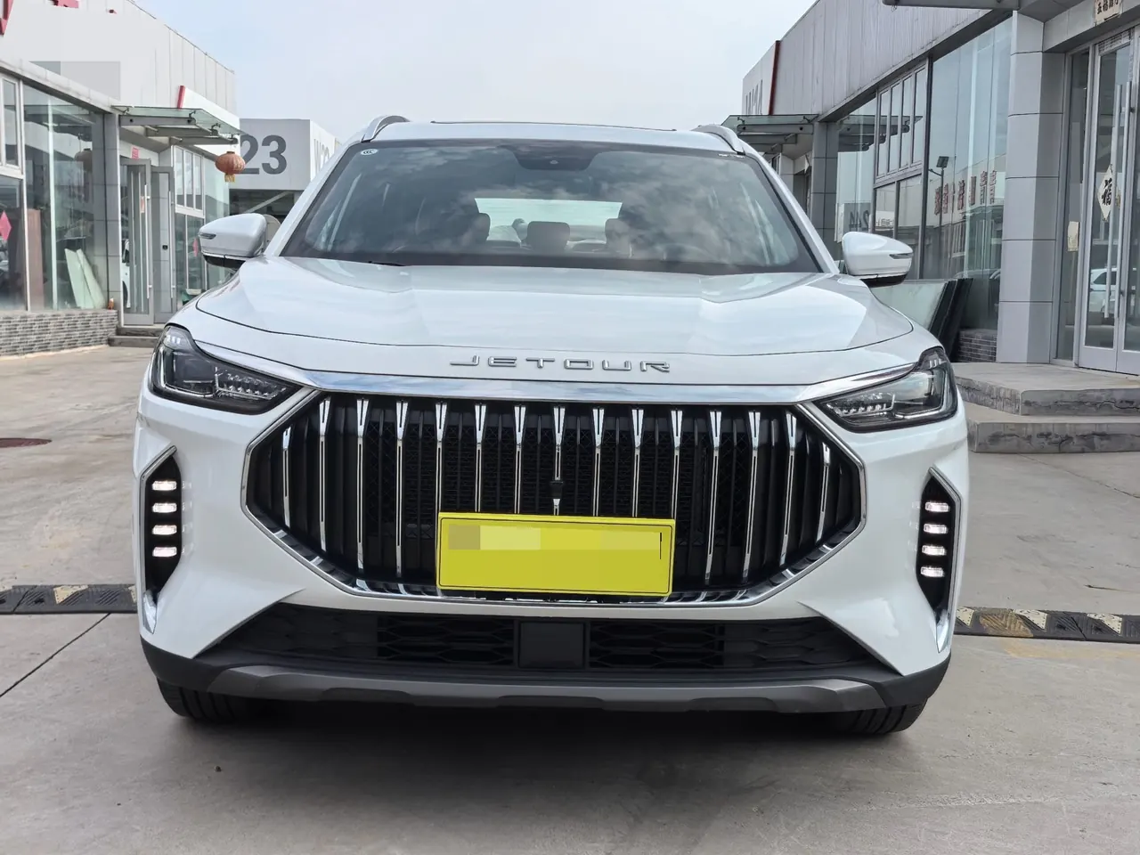 Jetour 2024 X70 PLUS 1.5T Champion Edition PRO7 Automatic Gear 2