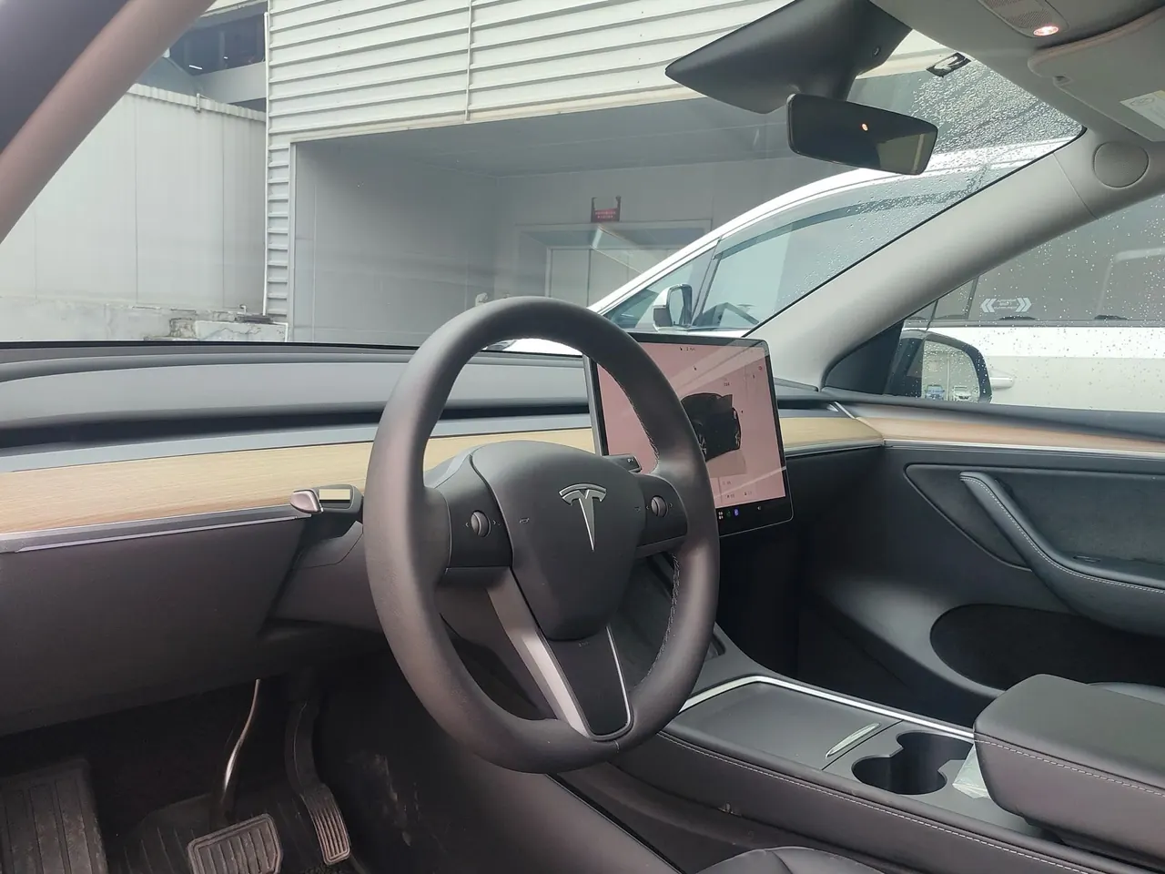 Tesla 2022 Model Y rear-wheel drive version (facelift) automatic gear 4