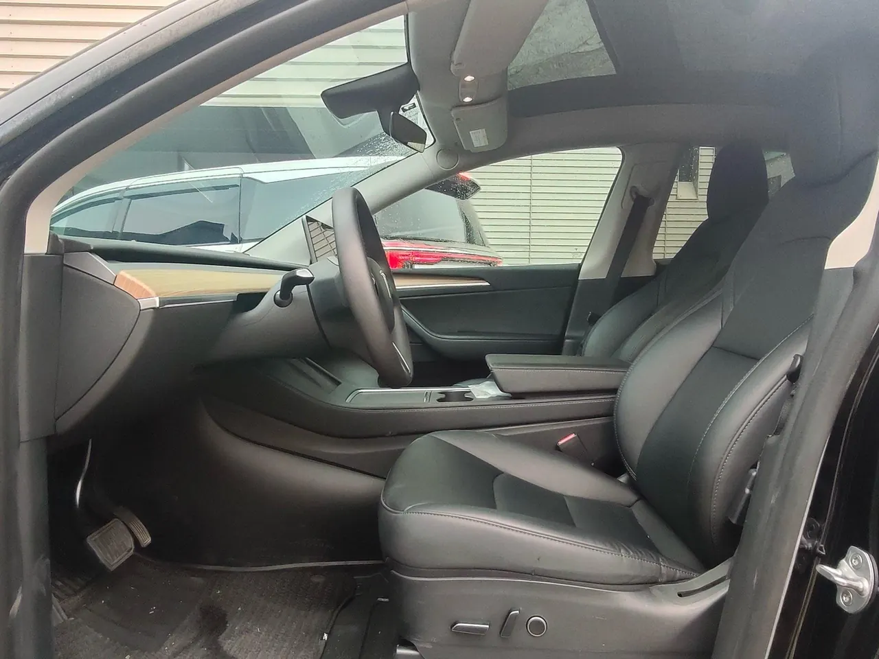 Tesla 2022 Model Y rear-wheel drive version (facelift) automatic gear 5