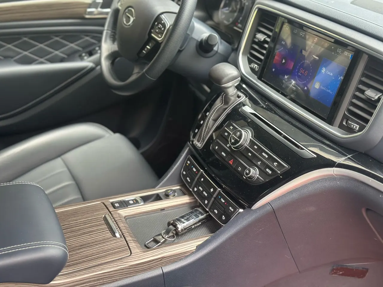 Chuanqi 2020 GM8 1.8T automatic gear 7
