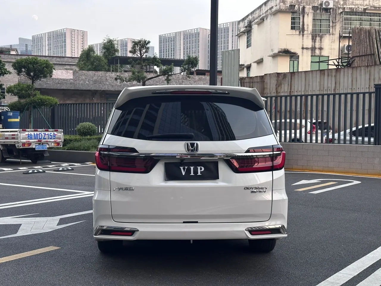 Honda 2022 Odyssey Hybrid 2.0 Stepless Sharp and Pleasant Edition Automatic Gear 8