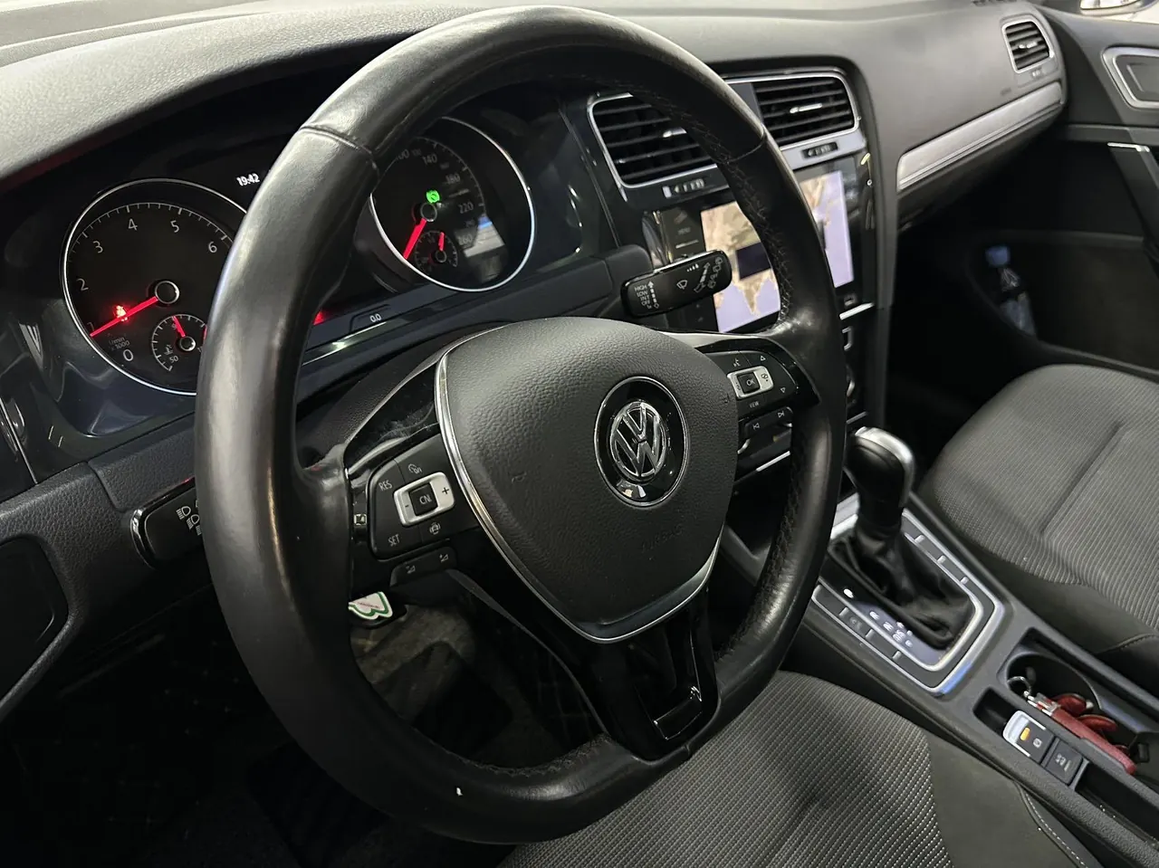Volkswagen 2020 Golf 7 1.4TSI 280TSI Beloved Edition Comfortable Automatic 3