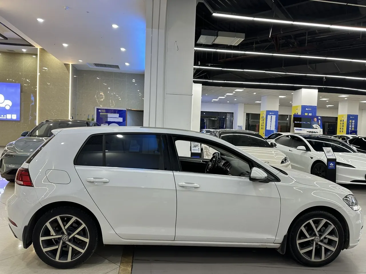 Volkswagen 2020 Golf 7 1.4TSI 280TSI Beloved Edition Comfortable Automatic 8