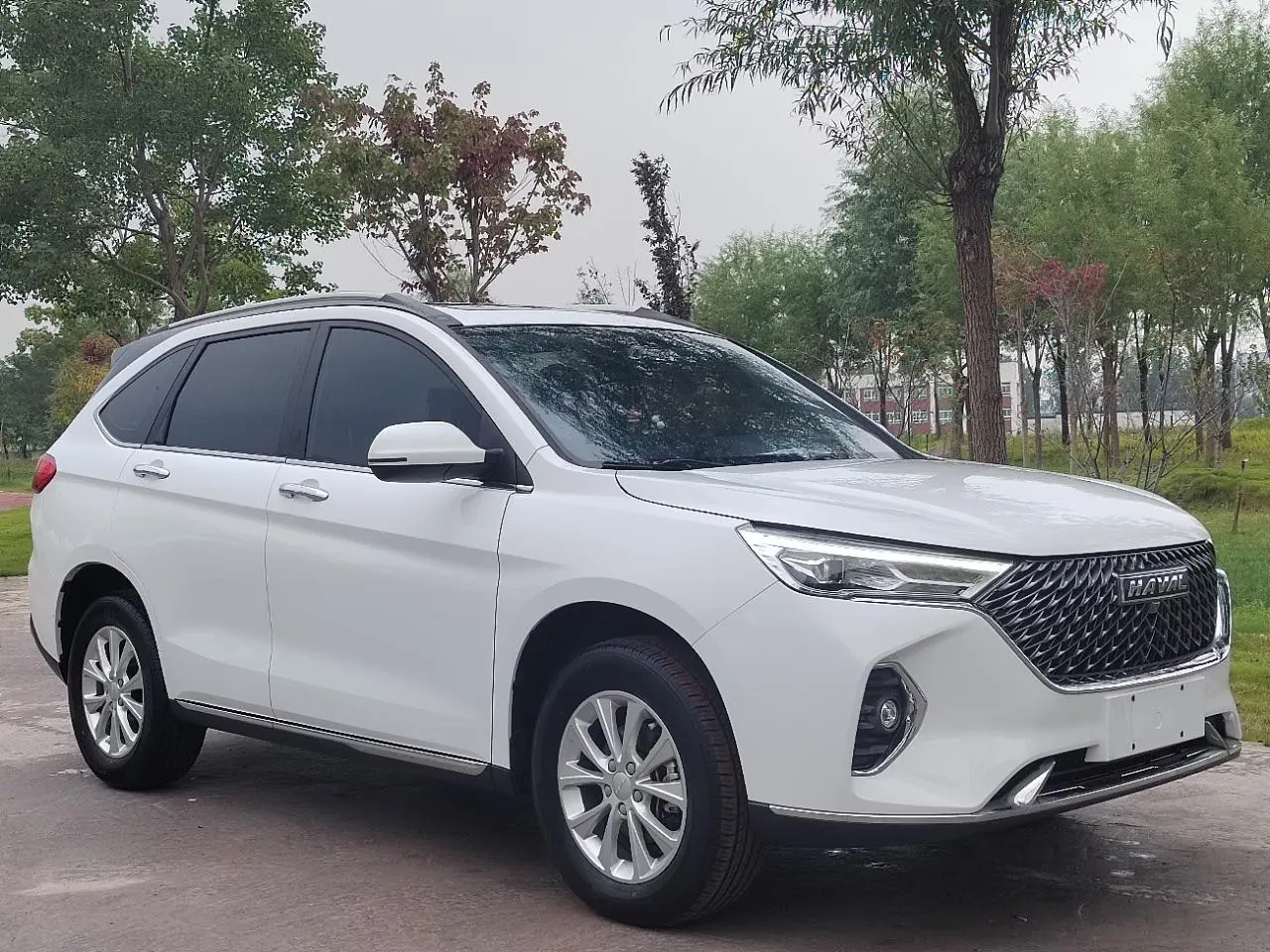 Haval 2022 M6 PLUS 1.5T Smart Automatic Gear 3