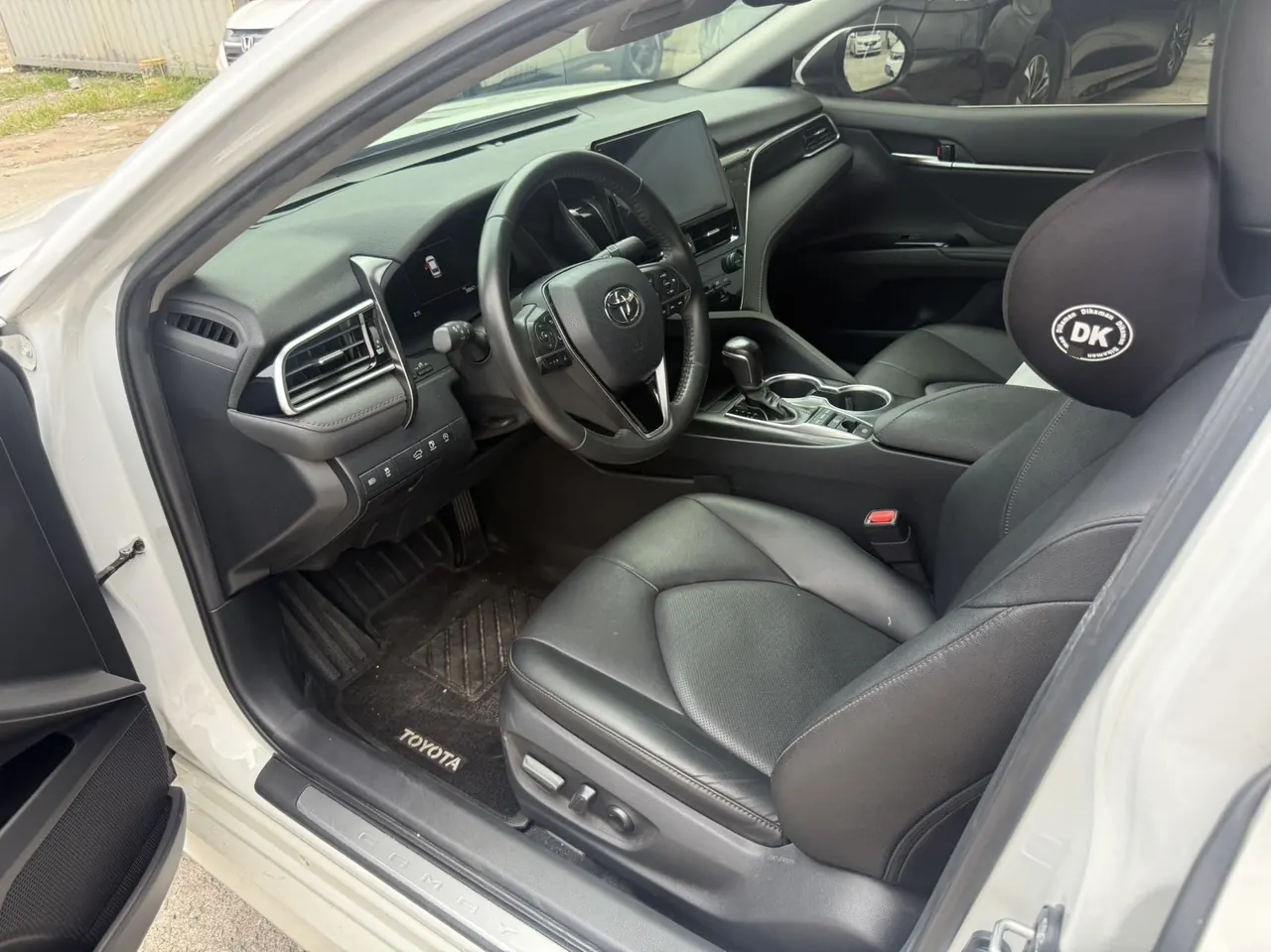 Toyota 2021 Camry 2.5G Deluxe Edition Automatic Gear 3