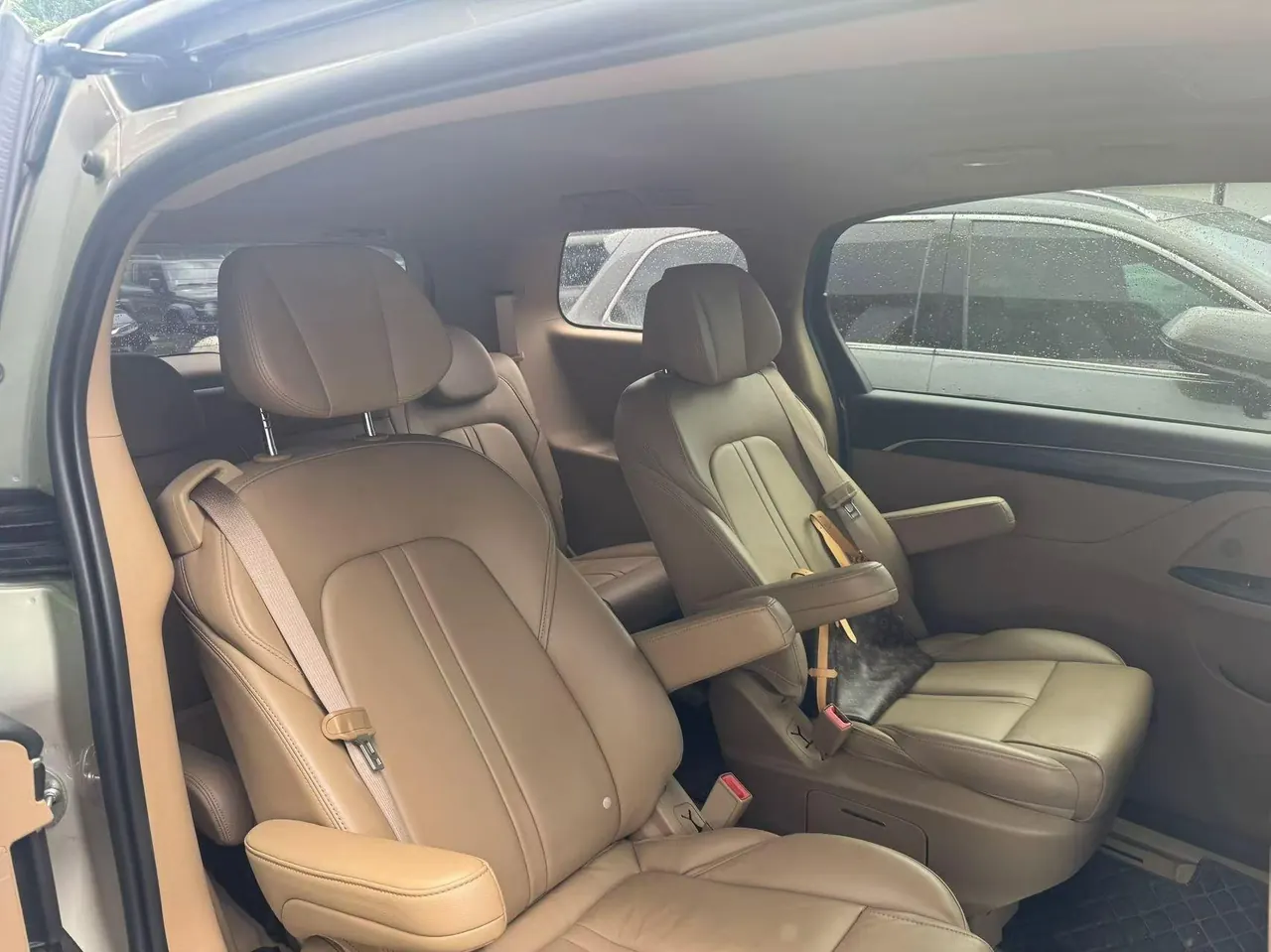 Buick 2021 GL8 ES Lu Zun 2.0T 653T Exclusive Automatic Gear 3