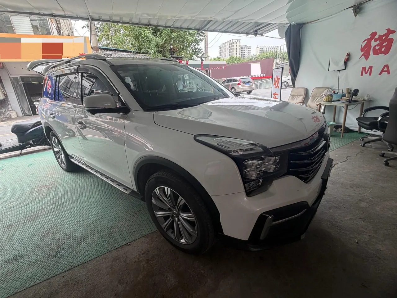 Chuanqi 2020 GS8 2.0T 390T Two-Drive Deluxe Edition Seven-seater Automatic Gear 3