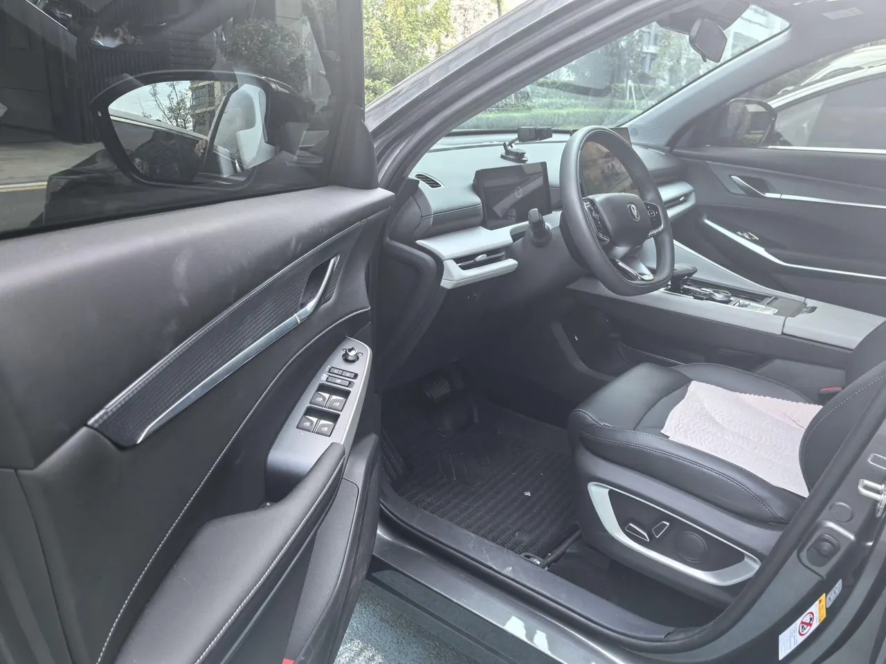 ChangAn 2026 CS75 PLUS 1.5T Smart Champion Edition New Blue Whale Smart Collar Automatic Gear 5