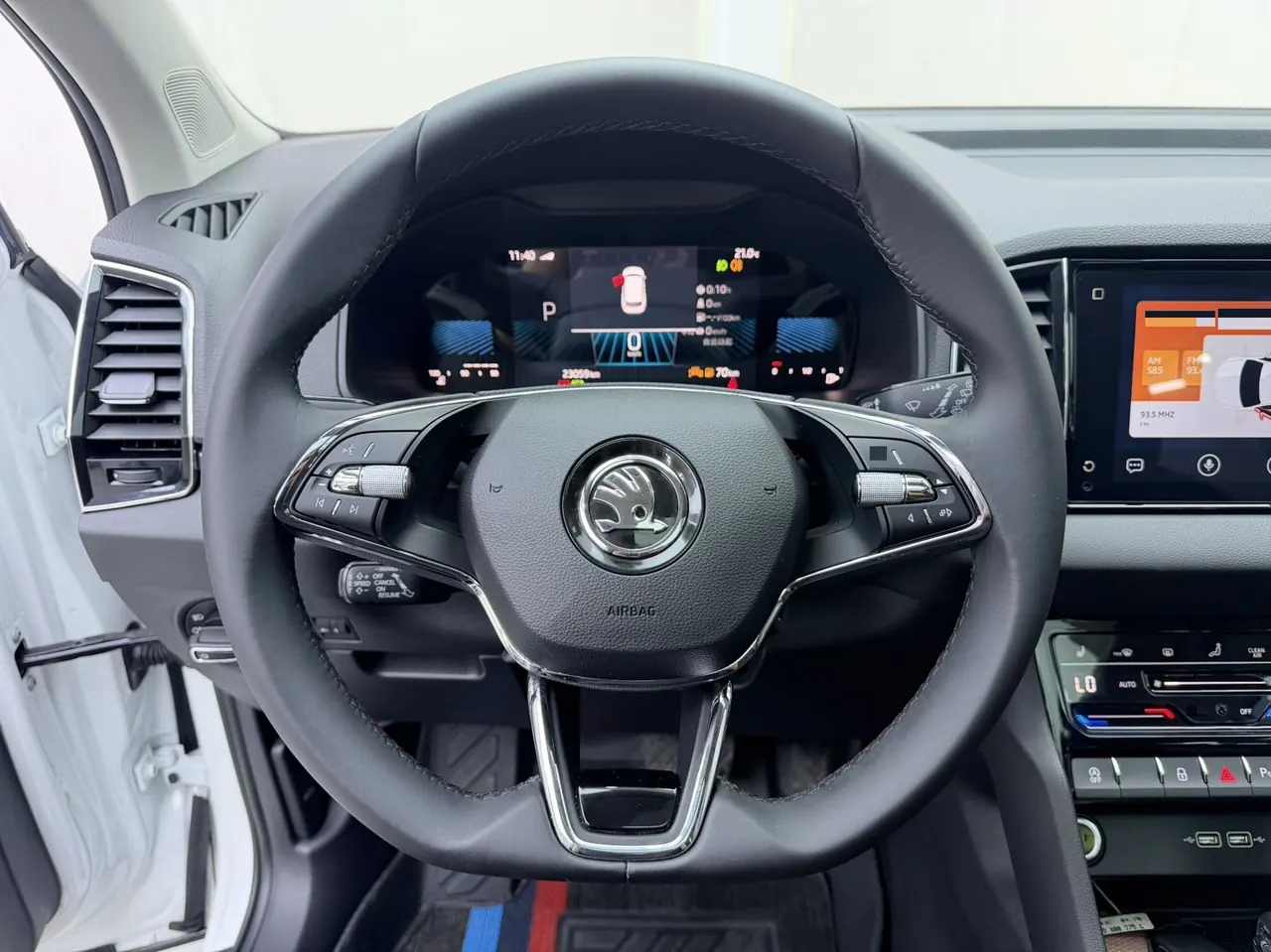 Skoda 2024 Keluoke 1.4TSI TSI280 Luxury Edition Automatic Gear 10