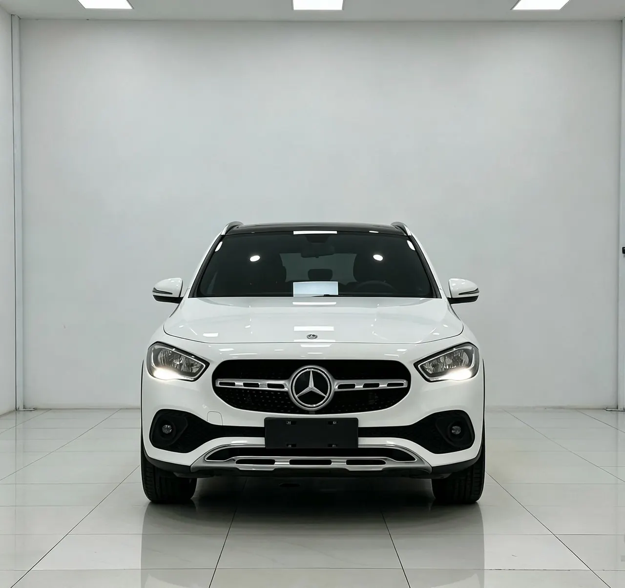 Mercedes Benz 2020 GLA 180 1.3T automatic gear 2