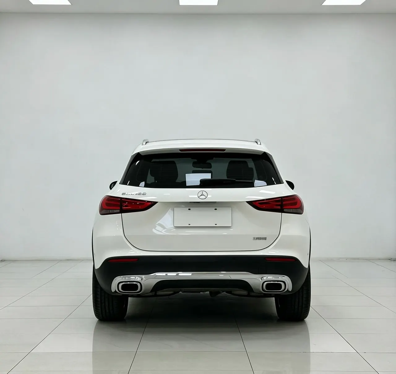 Mercedes Benz 2020 GLA 180 1.3T automatic gear 4