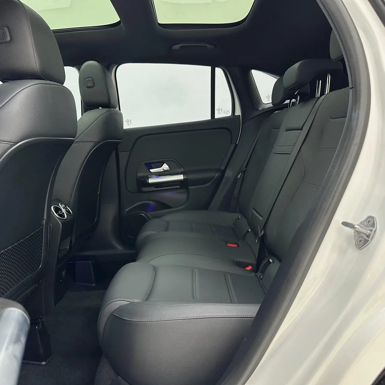 Mercedes Benz 2020 GLA 180 1.3T automatic gear 6