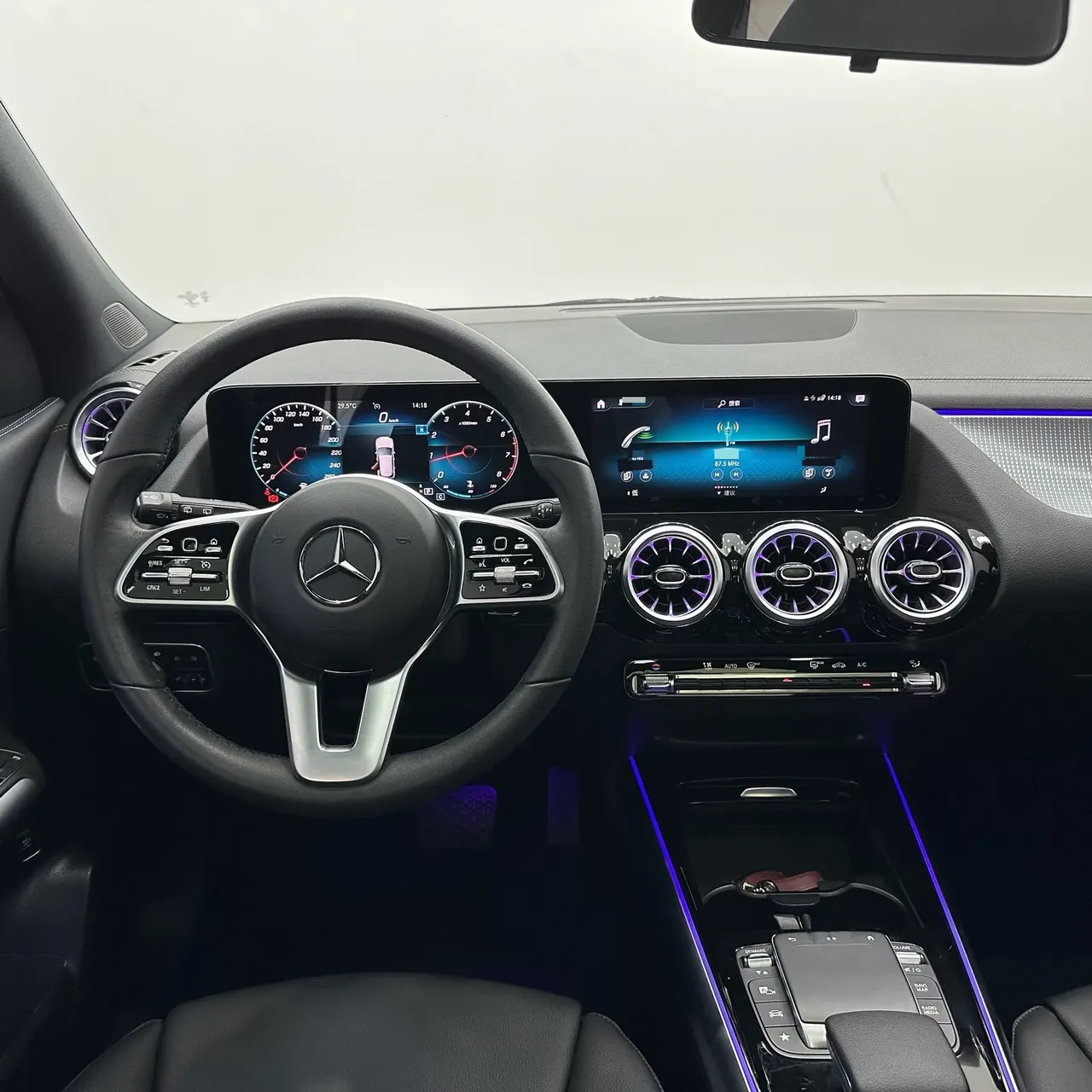 Mercedes Benz 2020 GLA 180 1.3T automatic gear 8
