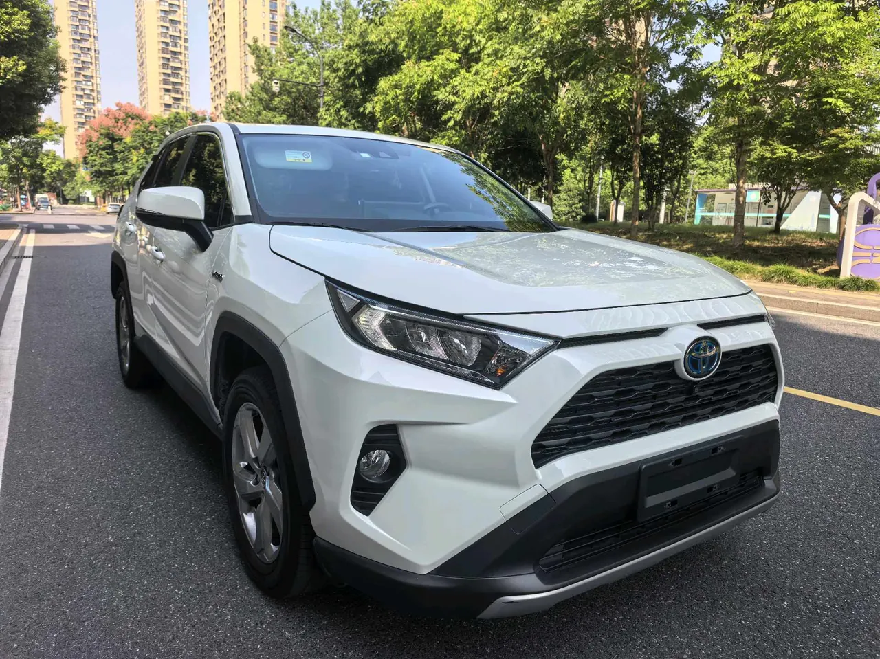 Toyota 2020 RAV4 Rongfang Double Engine 2.5 Stepless Two-Drive Elite Automatic Gear 2