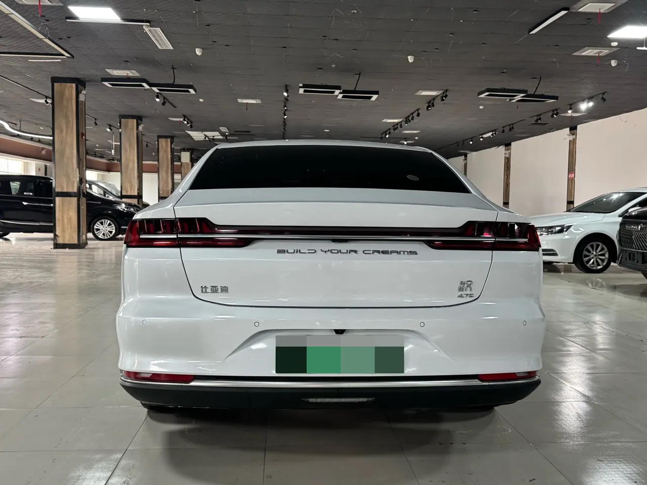BYD 2020 Han DM 2.0T four-wheel drive performance version luxury automatic gear 8