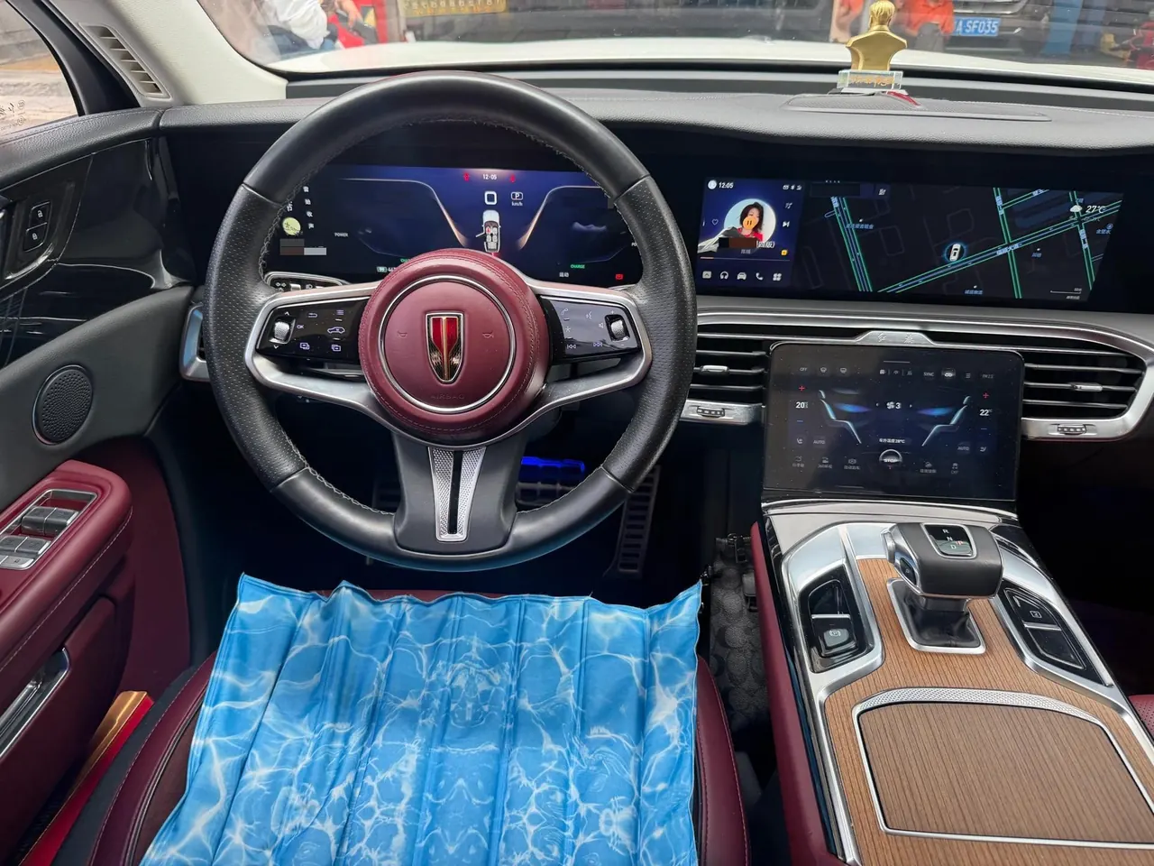HongQi 2021 E-HS9 Flag Enjoy 6-seat Automatic Gear 7