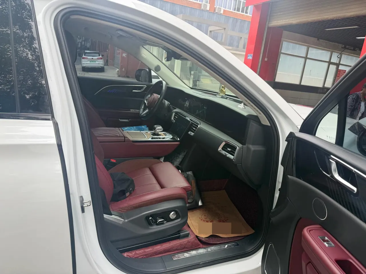 HongQi 2021 E-HS9 Flag Enjoy 6-seat Automatic Gear 8