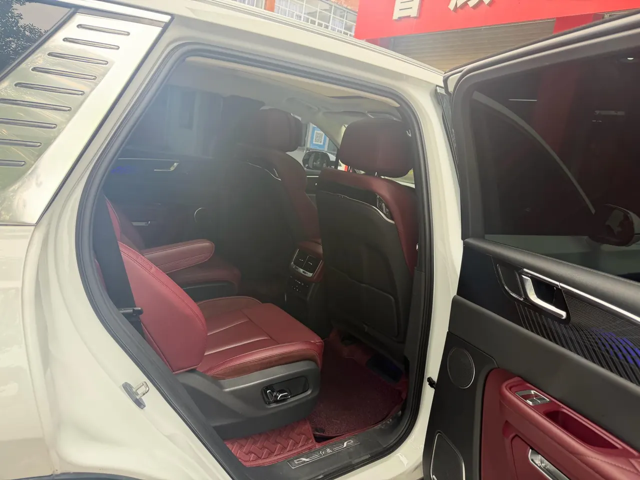 HongQi 2021 E-HS9 Flag Enjoy 6-seat Automatic Gear 9