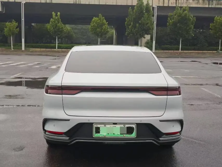 BYD 2024 Han DM-i 1.5T stepless glory version 121KM honorable automatic gear 8