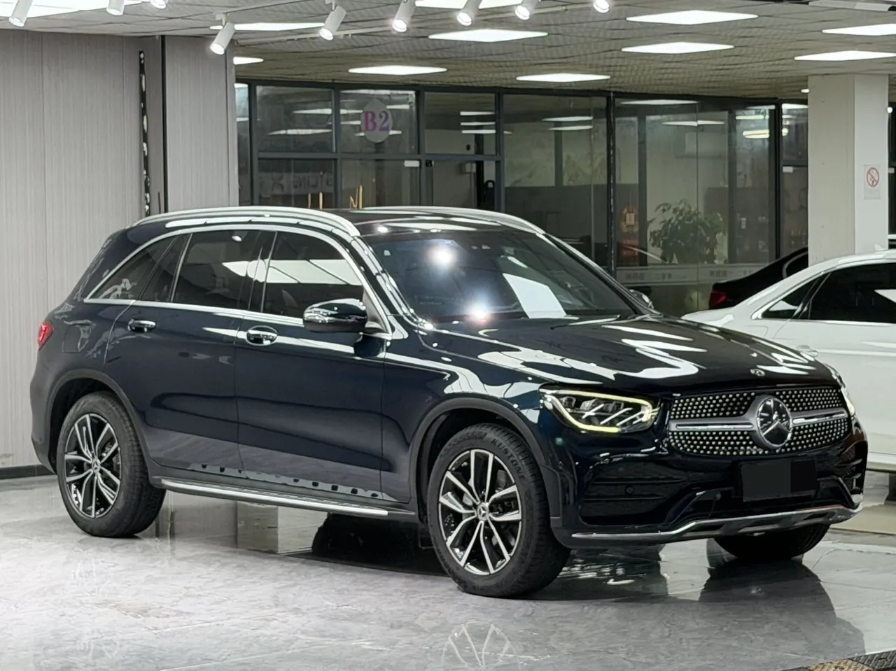 Mercedes Benz 2021 GLC 300 L 4MATIC 2.0T Dynamic Automatic 3