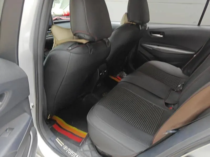 Toyota 2021 Corolla Double Engine 1.8 Stepless Elite Automatic Gear 4
