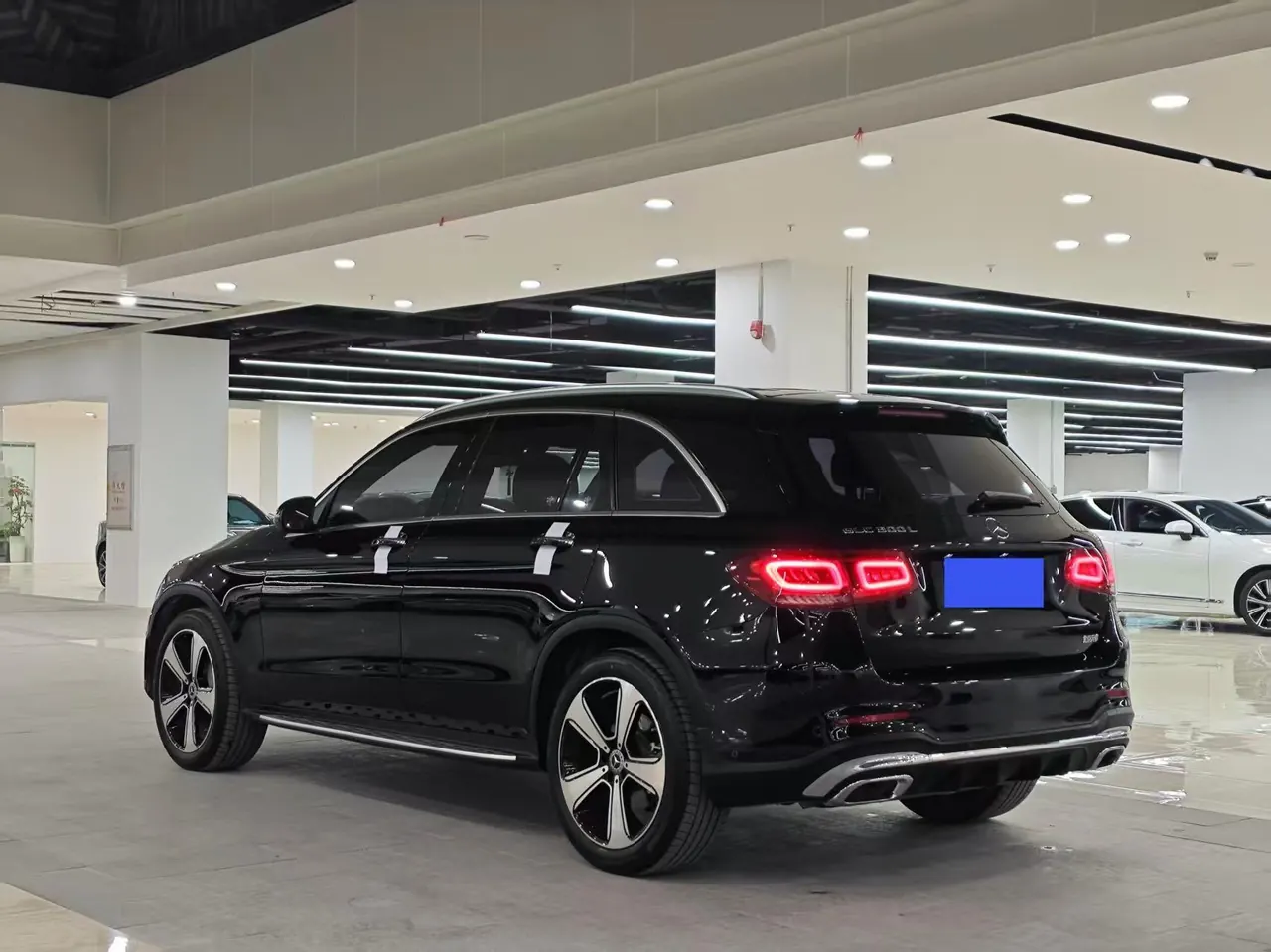 Mercedes Benz 2021 GLC 300 L 4MATIC 2.0T Luxury Automatic 3