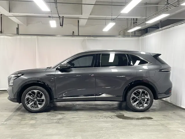 ChangAn 2025 CS75 PLUS 1.5T New Blue Whale Prestige Automatic 3
