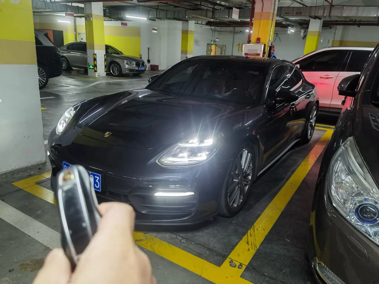 Porsche Panamera (Imported) 2021 Panamera 2.9T Automatic - View 1