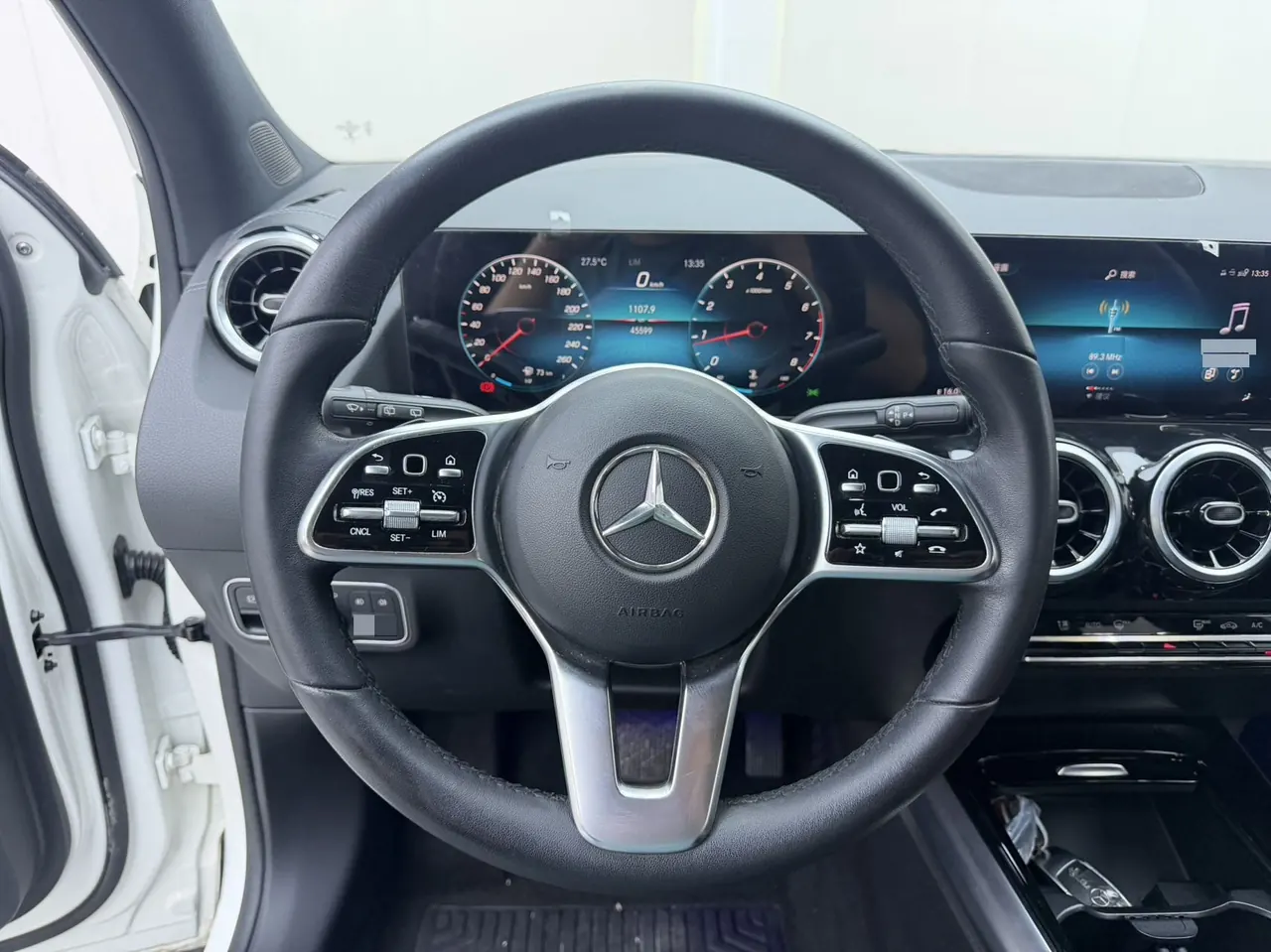 Mercedes Benz 2020 GLA 180 1.3T automatic gear 10